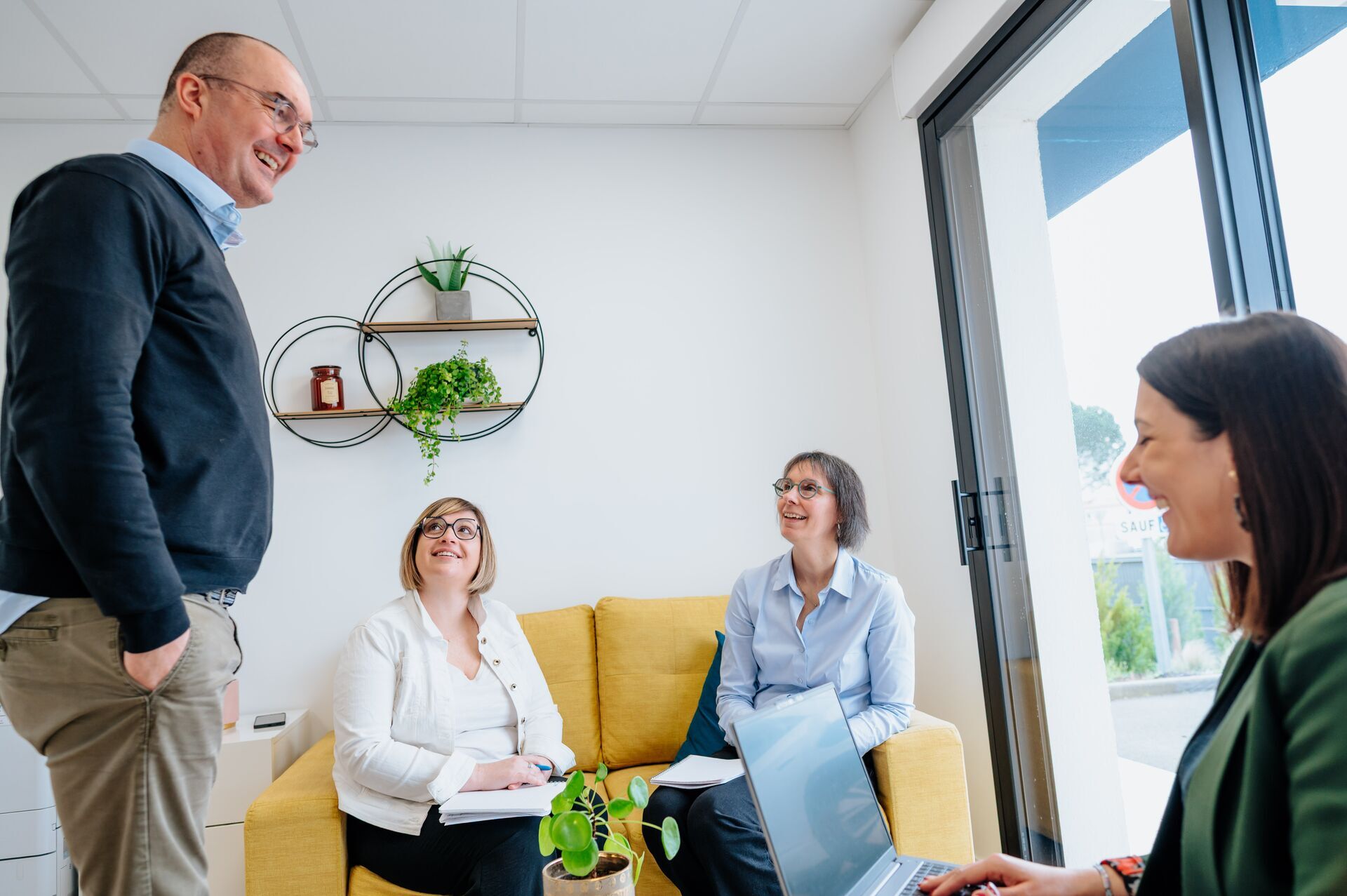 Chargées de recrutement - réunion - salon - 6 -  TC Consulting